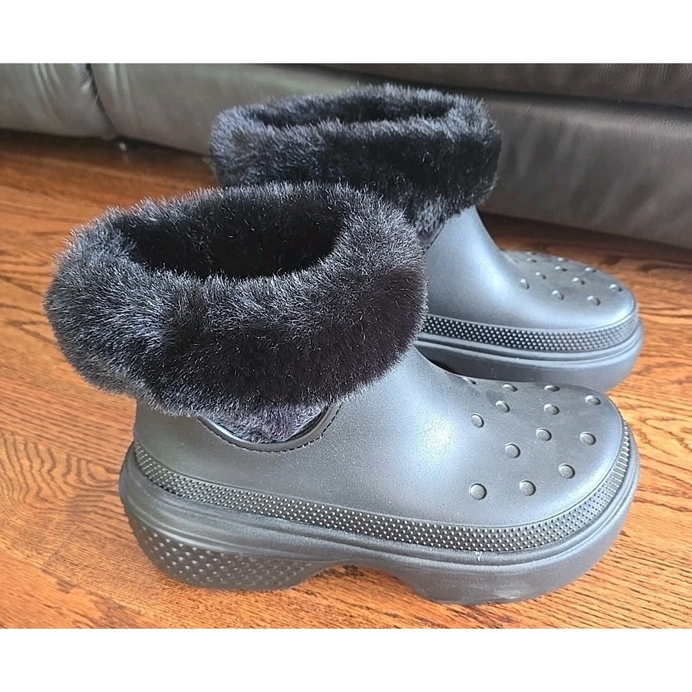 NEW CROCS Stomp Faux Fur Trim Lined Boots Unisex M10/W10l2 208718 Black Winter